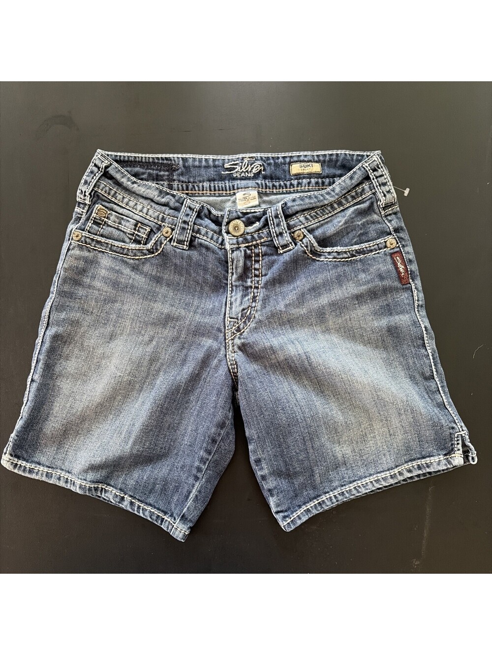 Silver Jeans Denim Mid Rise Med Wash Shorts Suki Small Embroidered Stitching